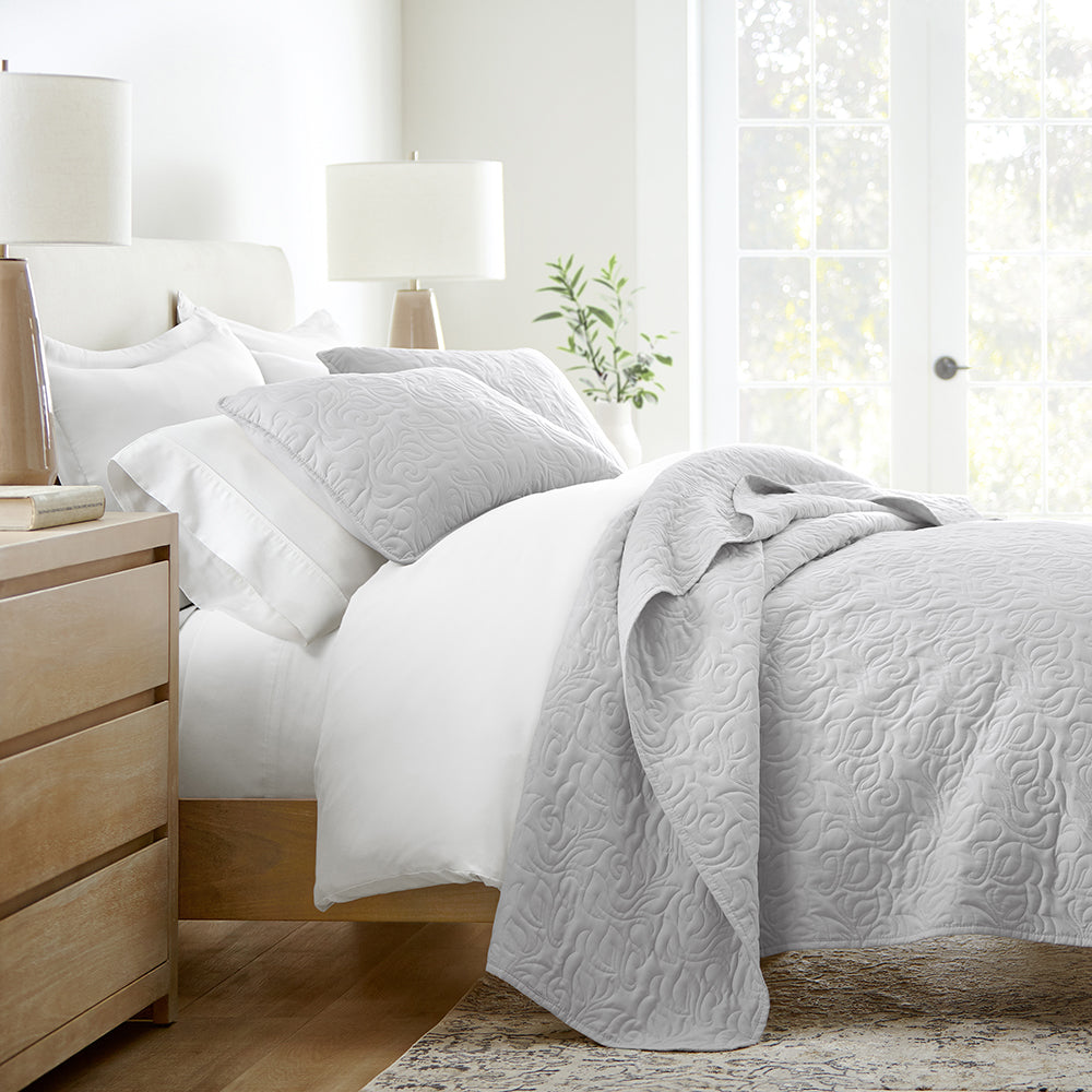 3-Piece Floral Stitch Quilted Coverlet Set