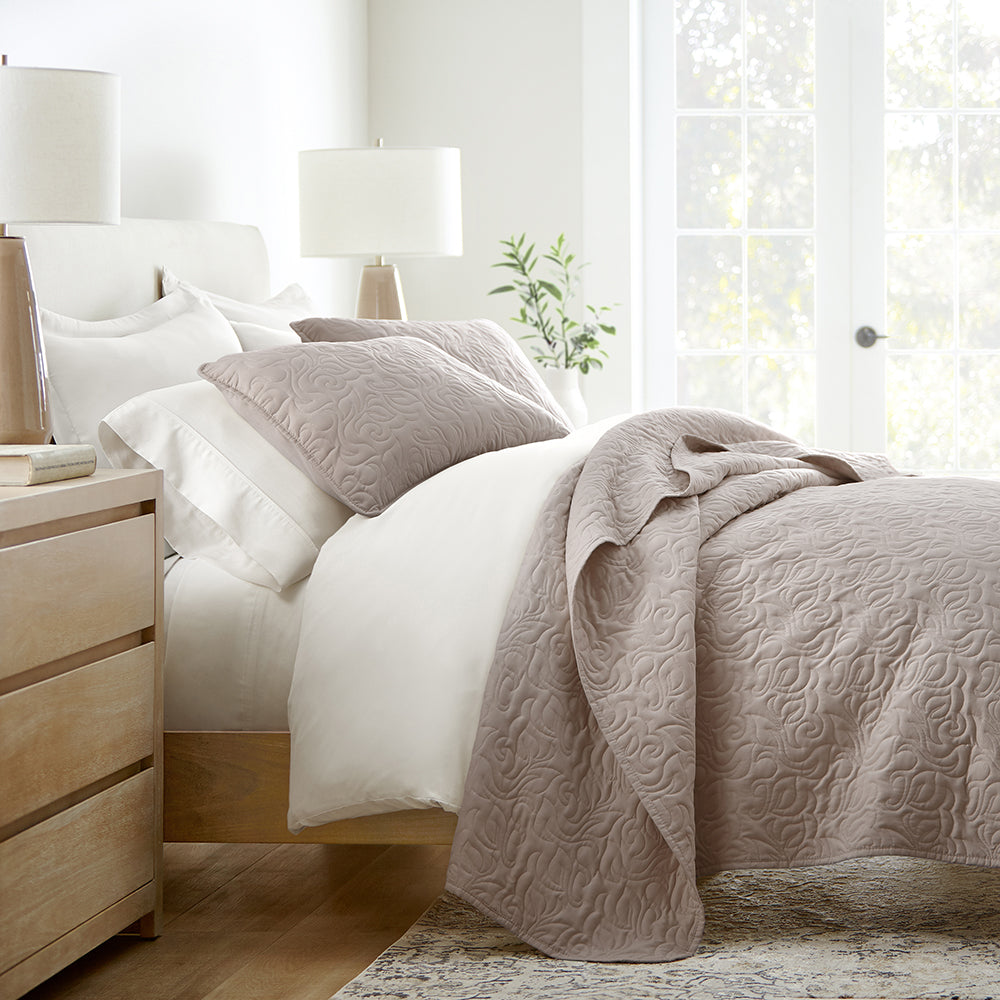3-Piece Floral Stitch Quilted Coverlet Set